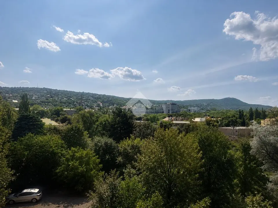 Lakás eladó – Budapest