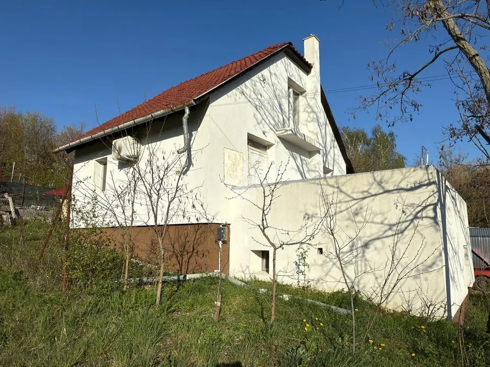 Ház eladó – Szentendre