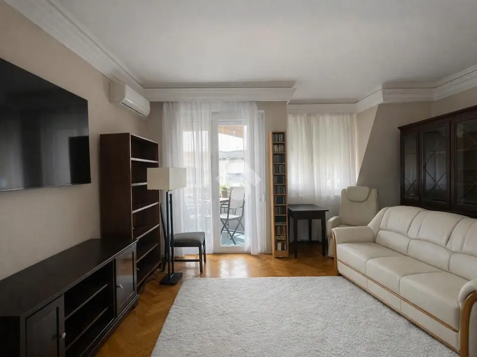 Lakás eladó – Budapest
