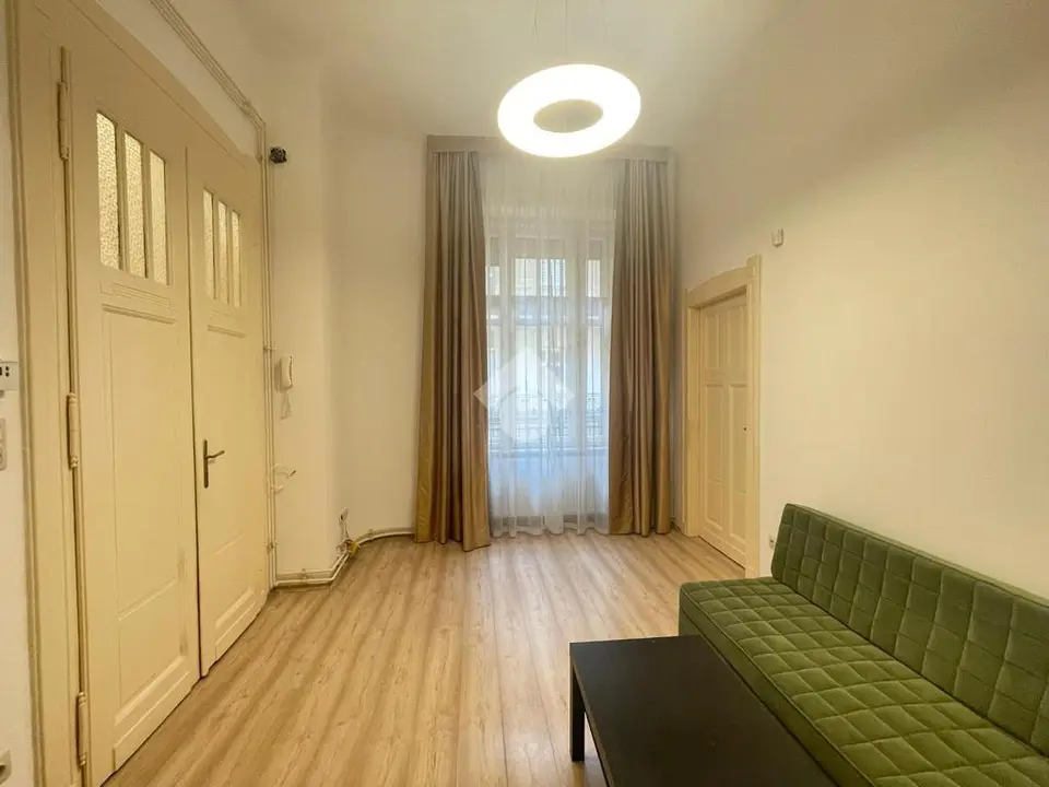 Lakás eladó – Budapest