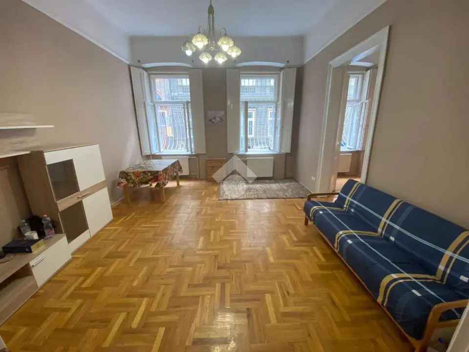Lakás eladó – Budapest