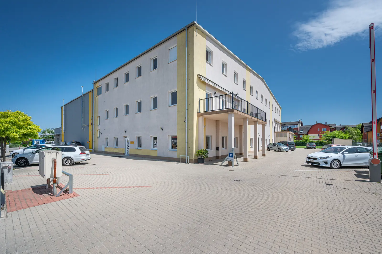 Modern irodaterület bérbeadó Szigetszentmiklóson